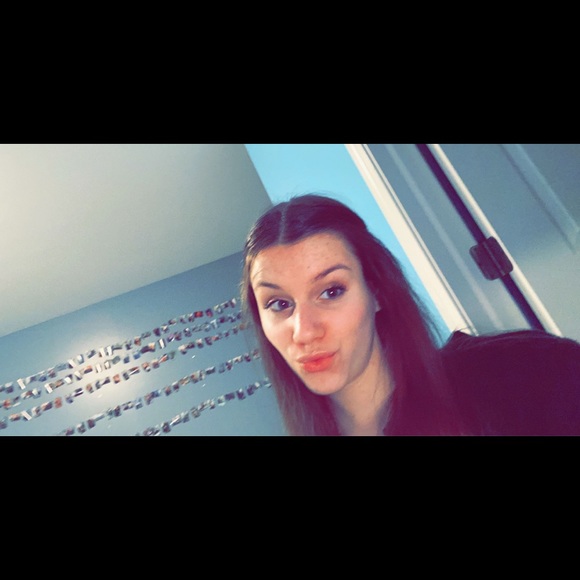 Meet your Posher, Rosie - Picture 2 of 2